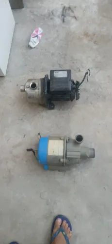 Vendo bomba de água