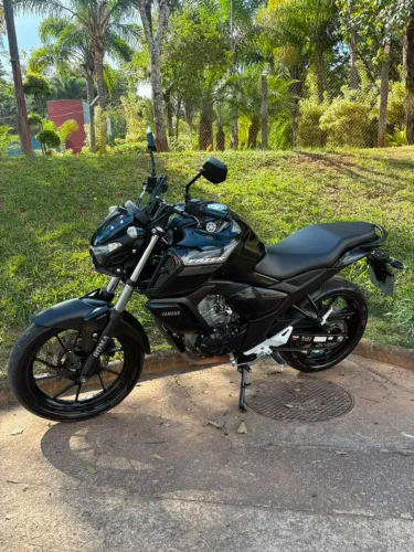 FZ15 - 150cc - Preta