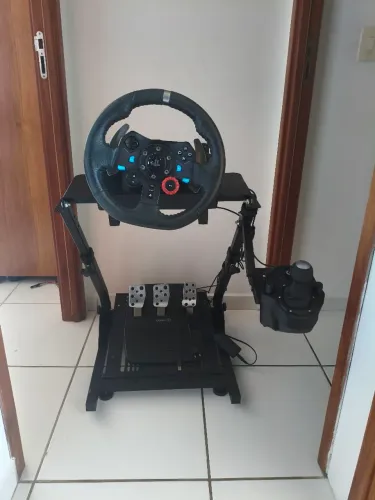 kit Logitech G29 com pedais, câmbio e suporte cockpit ? PS5 e PC