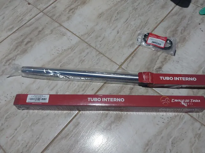 Vendo um par de bengalas +2 retentores da cg 125 fan ou titan