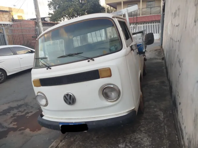 Vendo excelente kombi pick up 97 1.6 a ar.