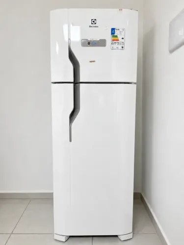 Geladeira Electrolux TF39 Duplex Frost Free 310L 127V | Seminova