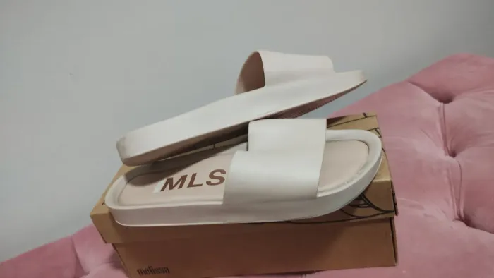 Melissa Tam 37