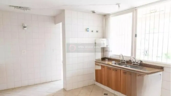 OpenHouse VENDE Casa com 450m², 4 quartos e 4 vagas