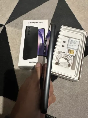Sansung a54 128gb é 8gb de ram 