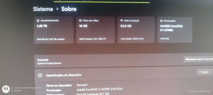 Pc gamer 17 14900k, 64gb de ram, gpu com 16gb.