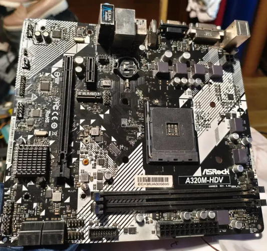 Placa mãe Asrock A320 M-HDV - troco por antiguidades
