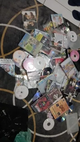 Vendo gravador de dvd lenovo mais 100 dvds