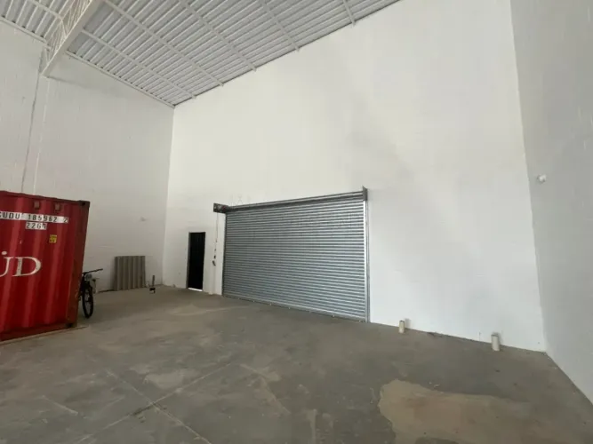 GALPÃO INDUSTRIAL LOCAÇÃO OU VENDA NO RESIDENCIAL JUNDIAI - JUNDIAÍ/SP
