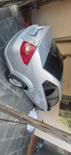 Ford Fiesta Sed. 1.6 8V Flex 4P 2008