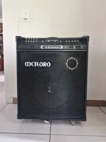 Caixa de som meteoro