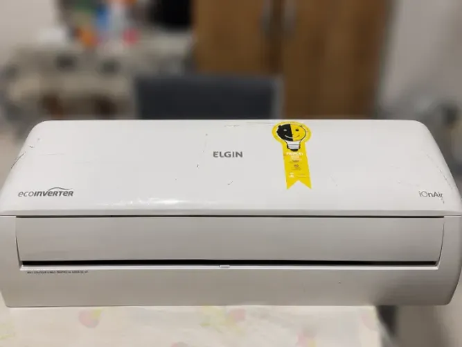 Ar-condicionado Elgin Inverter 9.000 BTUs