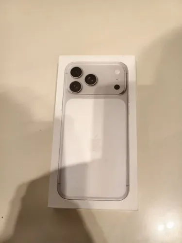 iPhone 17 pro Max Silver 256gb Lacrado