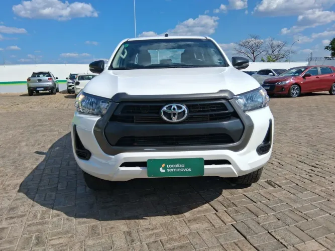 Toyota Hilux CD 4X4 2.8 Diesel Mec. 2024