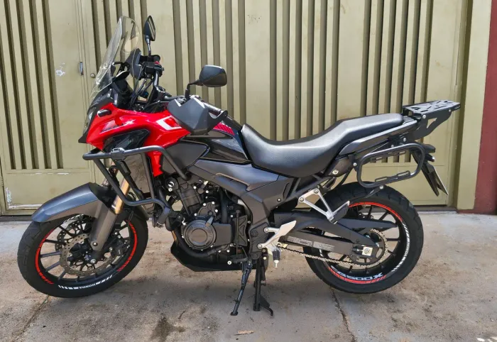 Honda CB500x ano 2023.