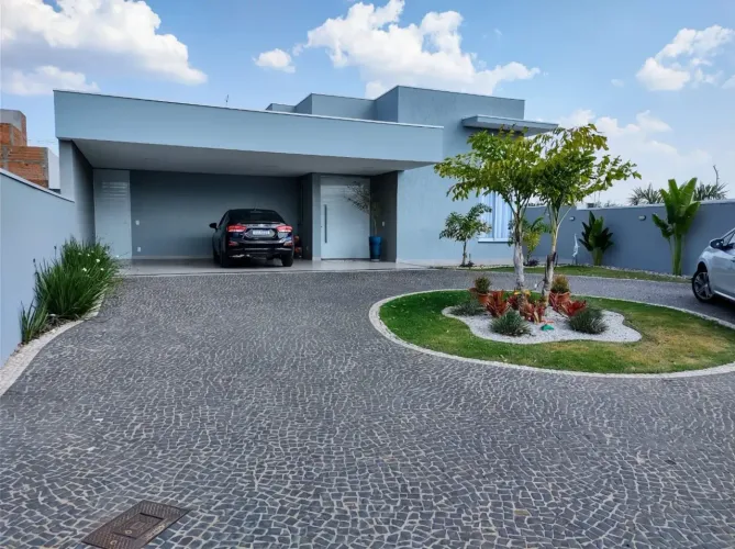 CASAA VENDA EM CONDOMINIO FECHADO - ARARAS / SP
