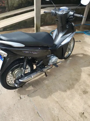 Honda biz 110 2021 poucos kms rodados