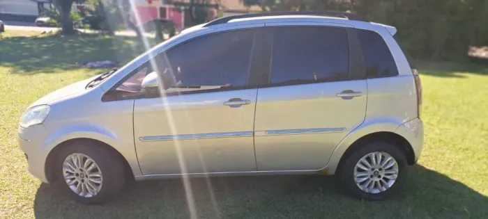 Fiat Idea Essence 1.6 Flex 16V 5P 2013
