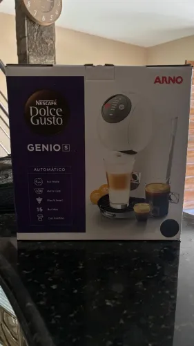 Cafeteira Dolce Gusto Nescafé GenioS Arno