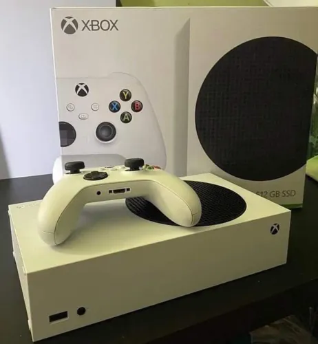 Xbox Series S 512GB - Impecável, Completo na Caixa e Pronto para GTA 6!
