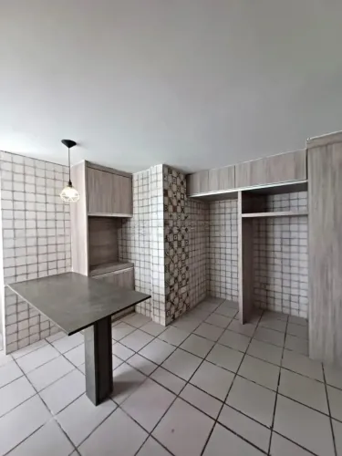 Apartamento para venda possui 180 metros quadrados com 4 quartos em Boa Viagem - Recife - 