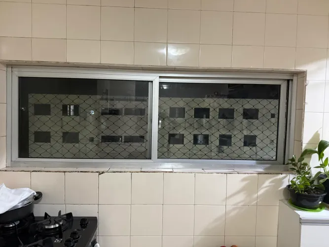 Janela de inox 