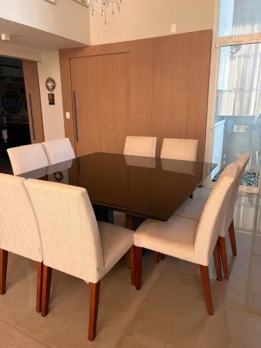 Mesa de Jantar Quadrada com 8 Cadeiras - Tampo de Vidro Preto - Excelente Estado