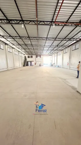 Galpão 1.700m2 nível 4 reformado Distrito 1 