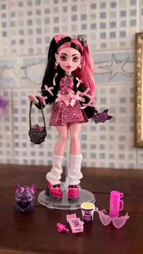 Boneca Monster High Draculaura G3