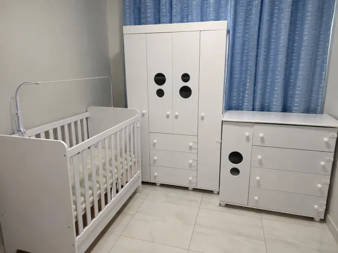 Quarto de bebê completo - Berço 3 em 1