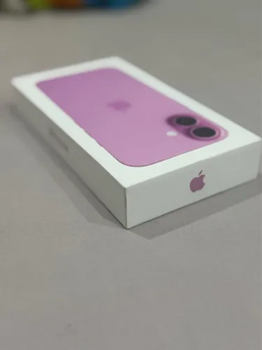 iPhone 16 