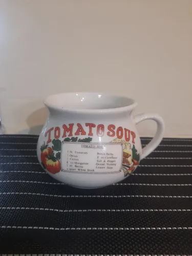 Caneca decorativa p sopa peça antiga com mais de 20 anos
