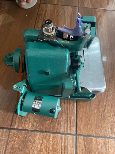 ? Máquina Overloque Megamak GN1-6 / GN1-6D à Venda