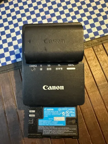 Carregador original Canon bateria Lp 06