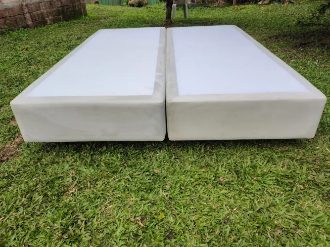 Com entrega base box Queen suede