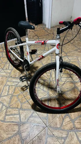 OPORTUNIDADE BICICLETA BRANCA JANTE AEREA ÓTIMO ESTADO