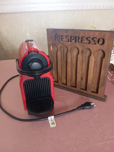 Cafeteira Nespresso Vermelho Inissia 110V