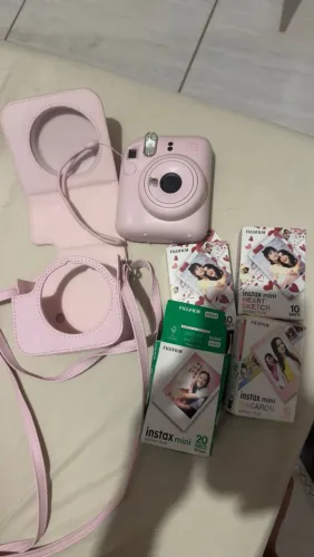 VENDO câmera Instax Mini 12 + filmes