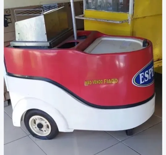 Carroça de espetinho
