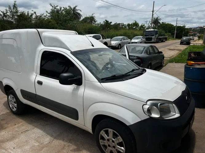 Fiat Fiorino Furgão Work. Hard 1.4 Flex 8V 2P 2021