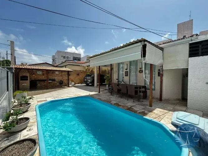 CASA EXCLUSIVA EM CAPIM MACIO