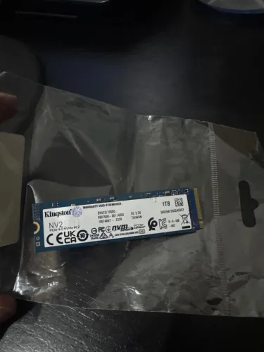 SSD NVMe M.2 1TB Kingston NV2 PCIe 4.0 (Leitura 3500MB/s)