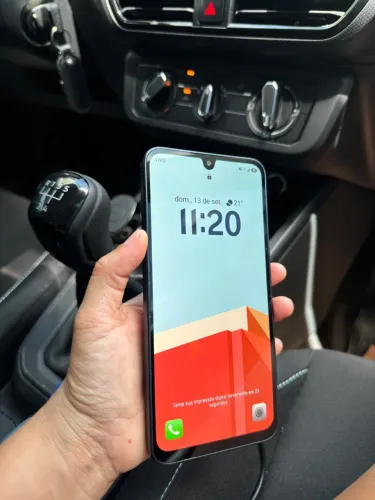 Vendo Samsung galax A16 5G completo sem marcas de uso, menos de um ano de comprado