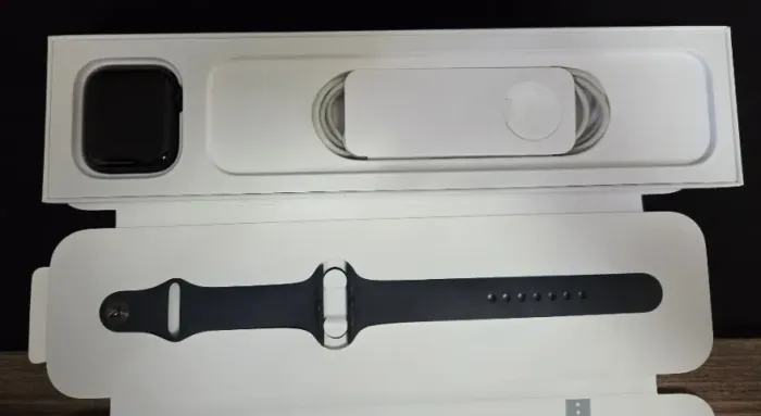 Apple Watch SE 2ª geração 44mm, GPS/LTE + Acessórios