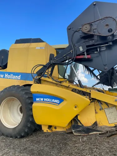 Colheitadeira New holland
