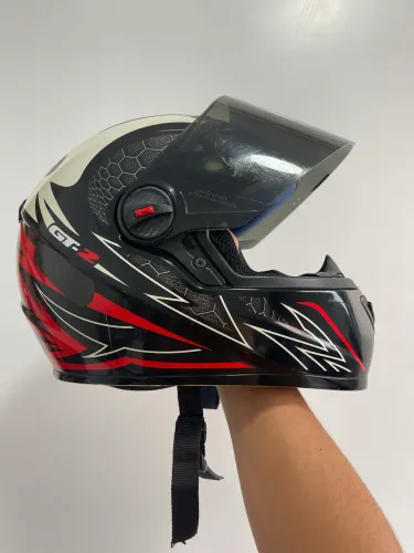 Capacete FW3 GT-2 c/ viseira Fumê