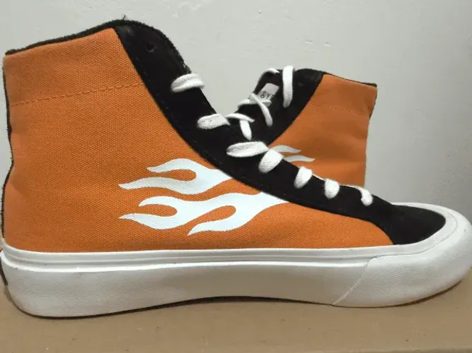 tênis novo da marca straye no tamanho 40 referência shl5460