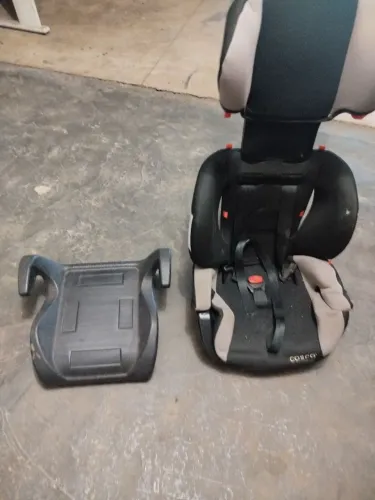 Cadeirinha de carro pra criança completa