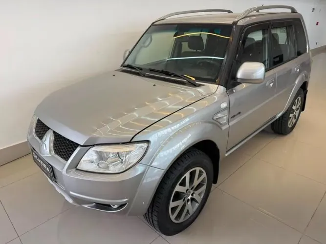 Mitsubishi Pajero TR4 2.0/ 2.0 Flex 16V 4X4 Aut. 2014