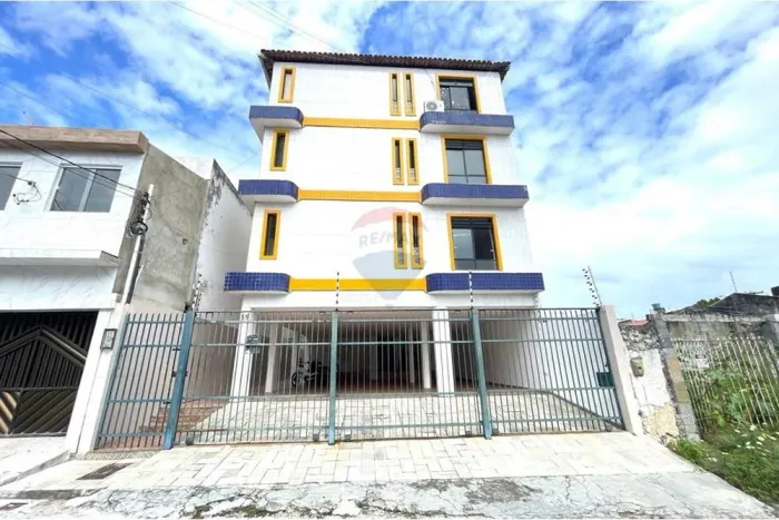 Prédio | Venda | Farolândia, Aracaju/SE | 14 apartamentos | R$ 1.454.900